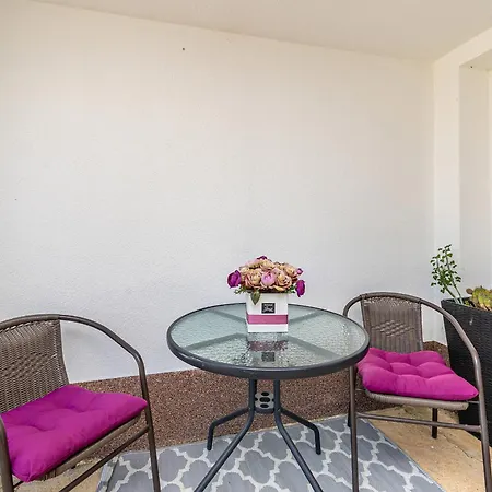 House Charming With Private Pool Kras