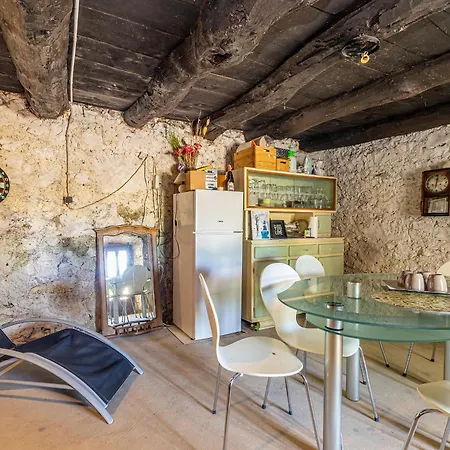 House Charming With Private Pool