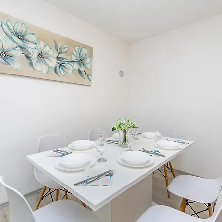 House Charming With Private Pool Kras