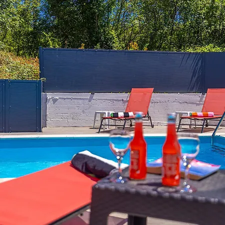 펜션 House Charming With Private Pool *