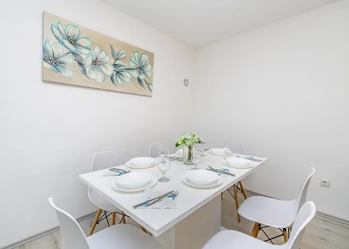 House Charming With Private Pool Kras