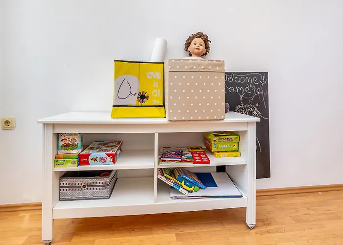 House Charming With Private Pool 펜션