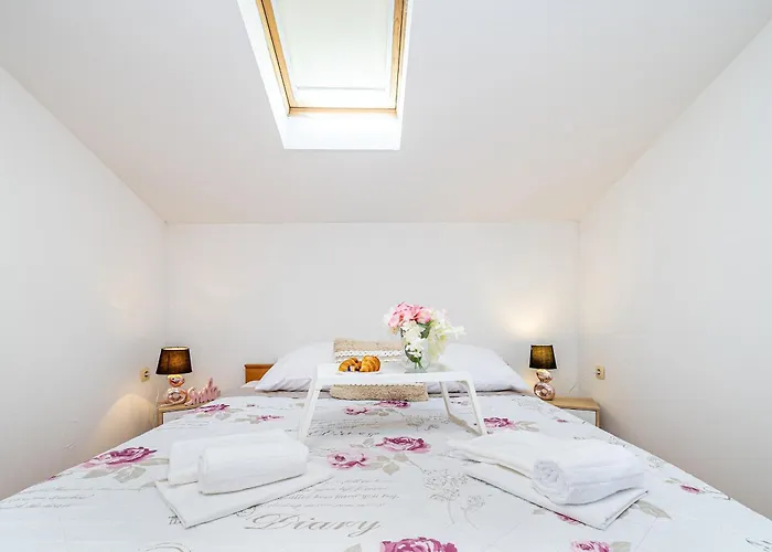 Σπίτι διακοπών House Charming With Private Pool *