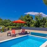 House Charming With Private Pool Kras