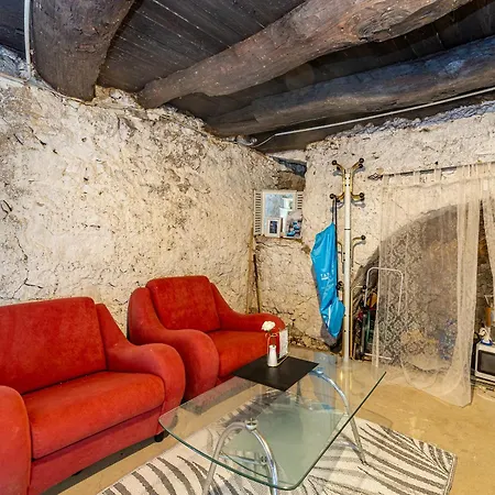 House Charming With Private Pool Feriehus Kras