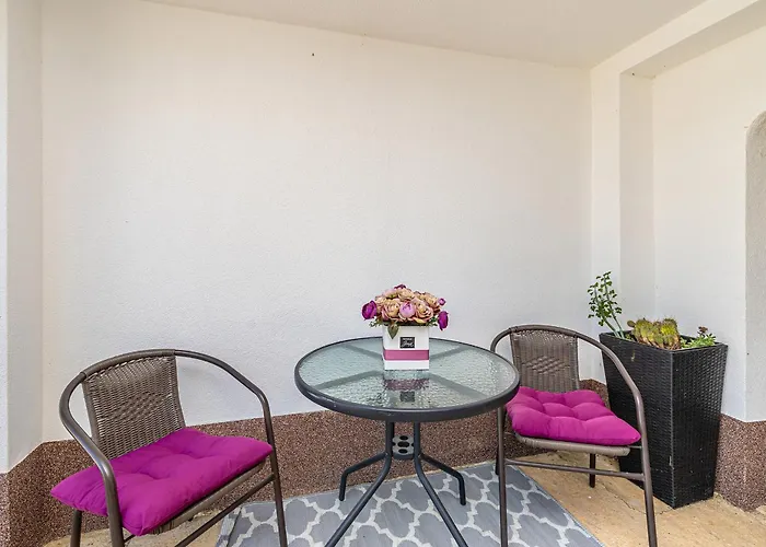 House Charming With Private Pool Kras