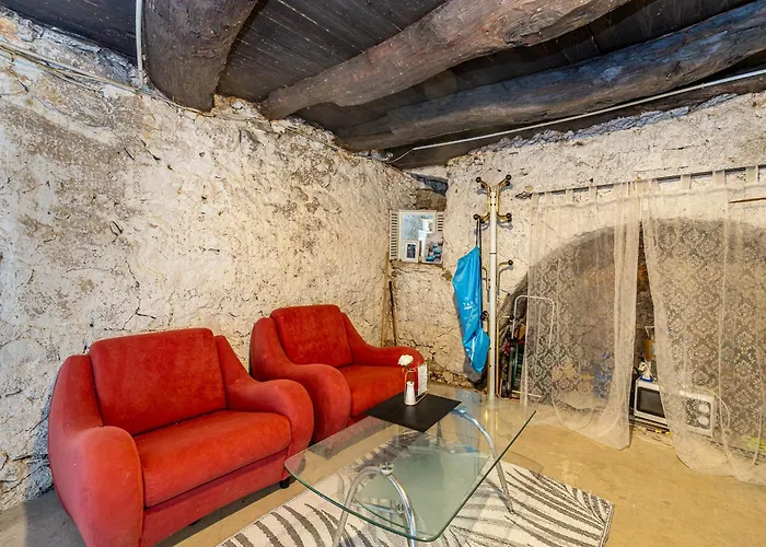 House Charming With Private Pool Feriehus Kras